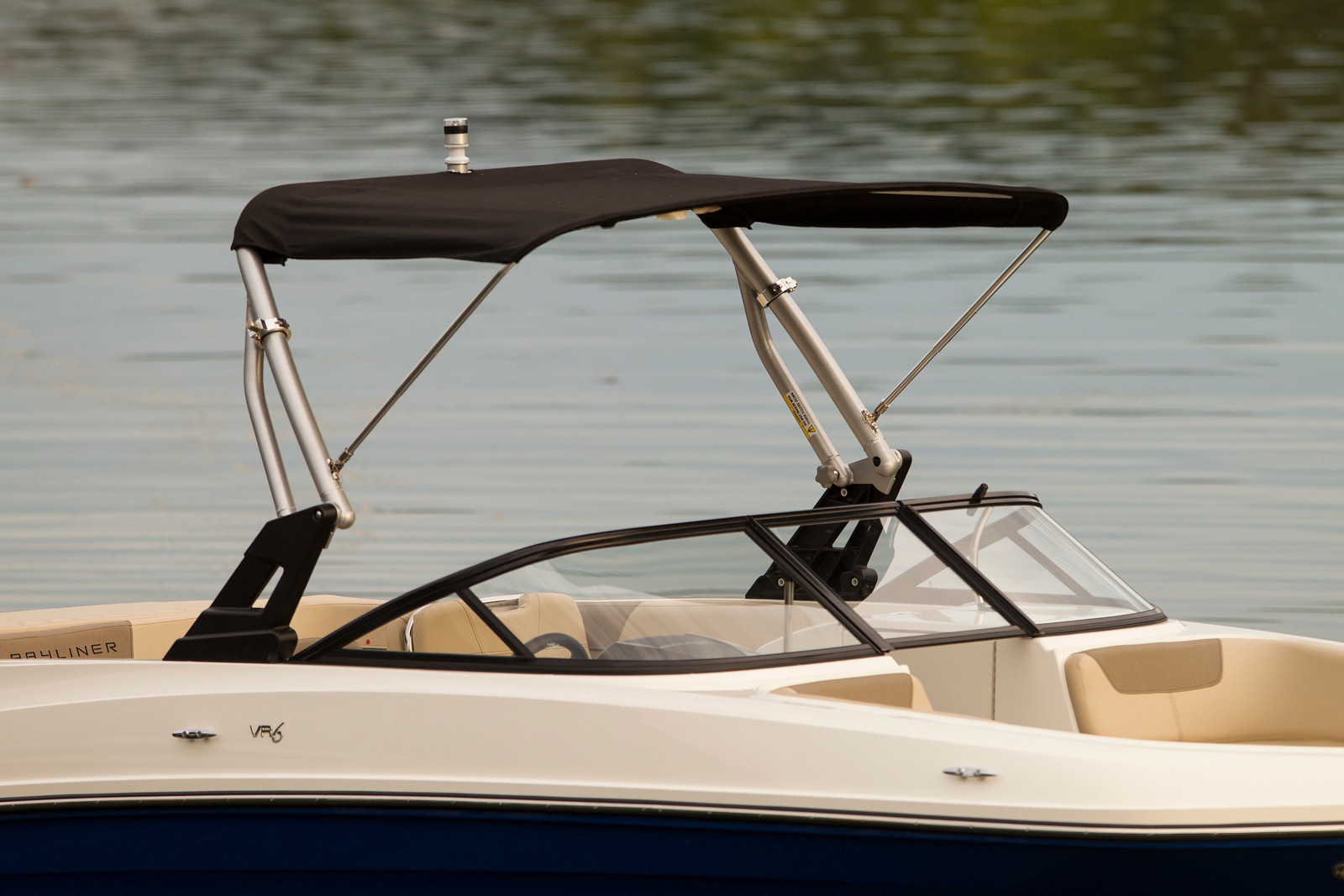 Bayliner VR6 med MerCruiser sterndrive - 23