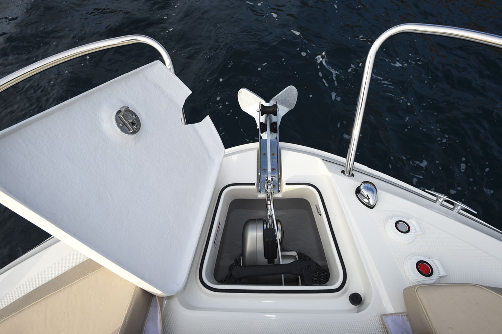 Bayliner VR5 Cuddy med Mercruiser sterndrive - 21