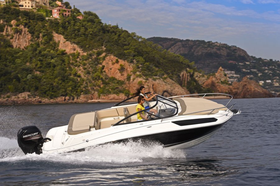 Bayliner VR5 OB Cuddy - 0