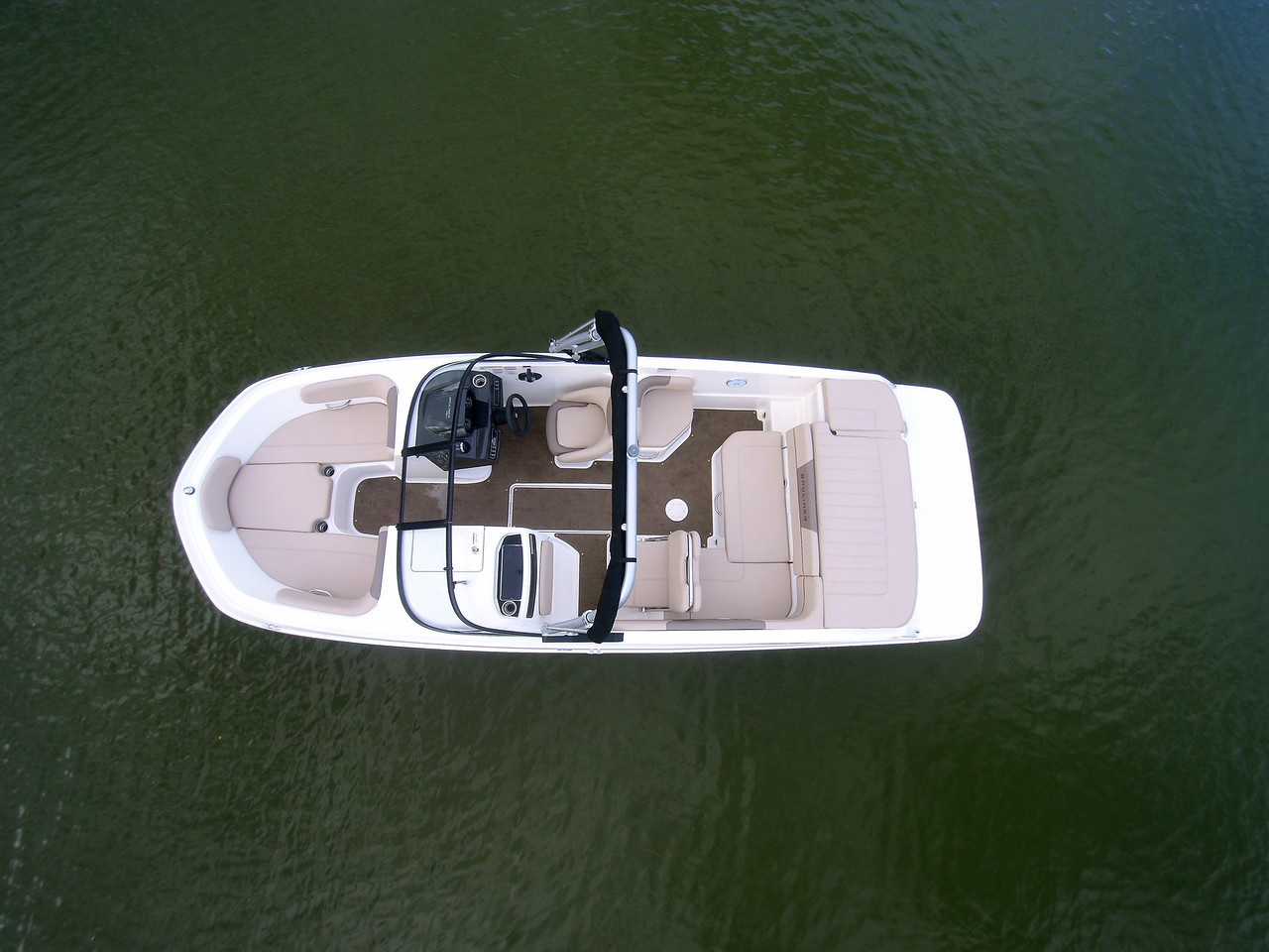 Bayliner VR6 med MerCruiser sterndrive - 27