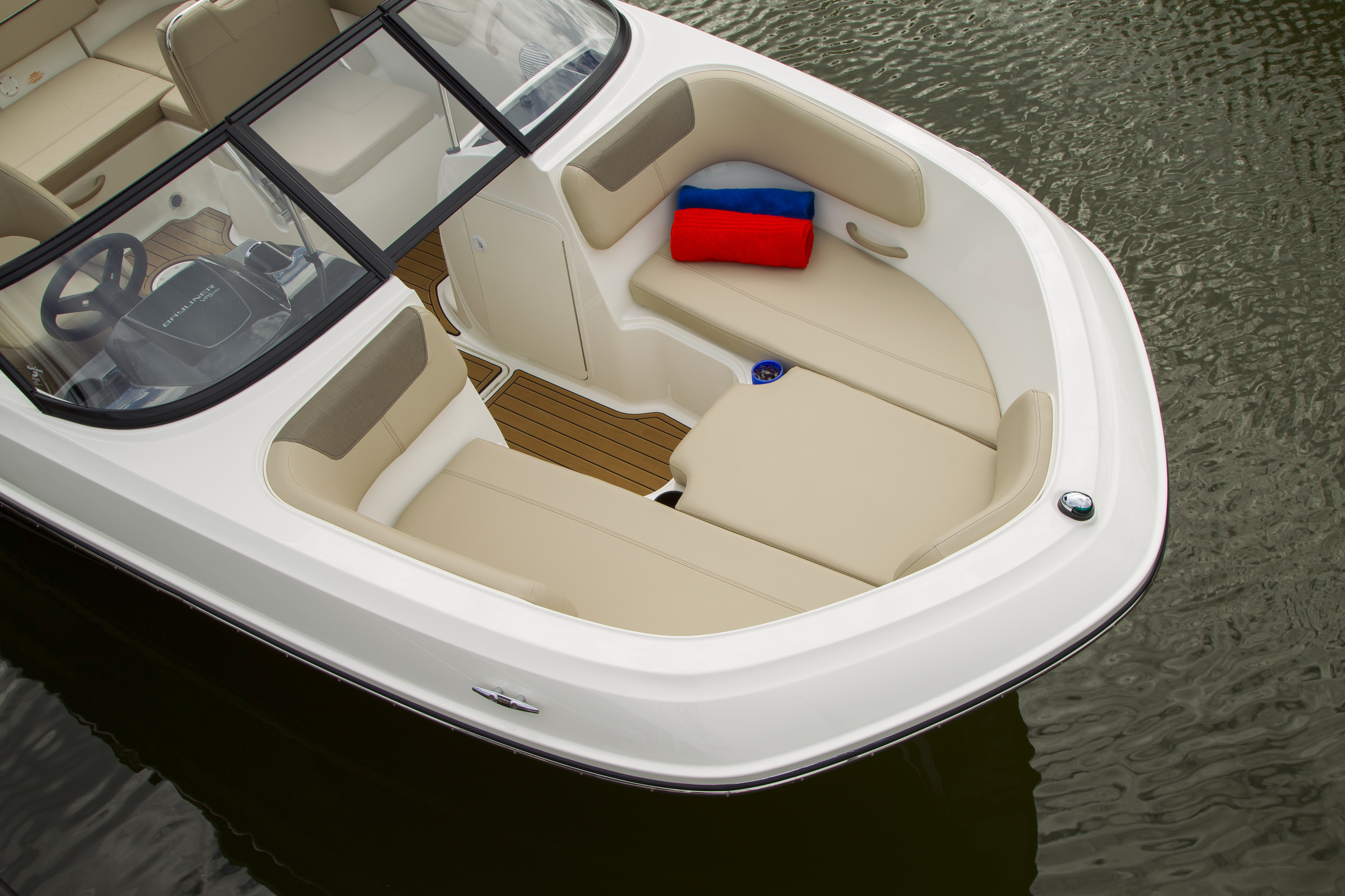 Bayliner VR5 OB - 11