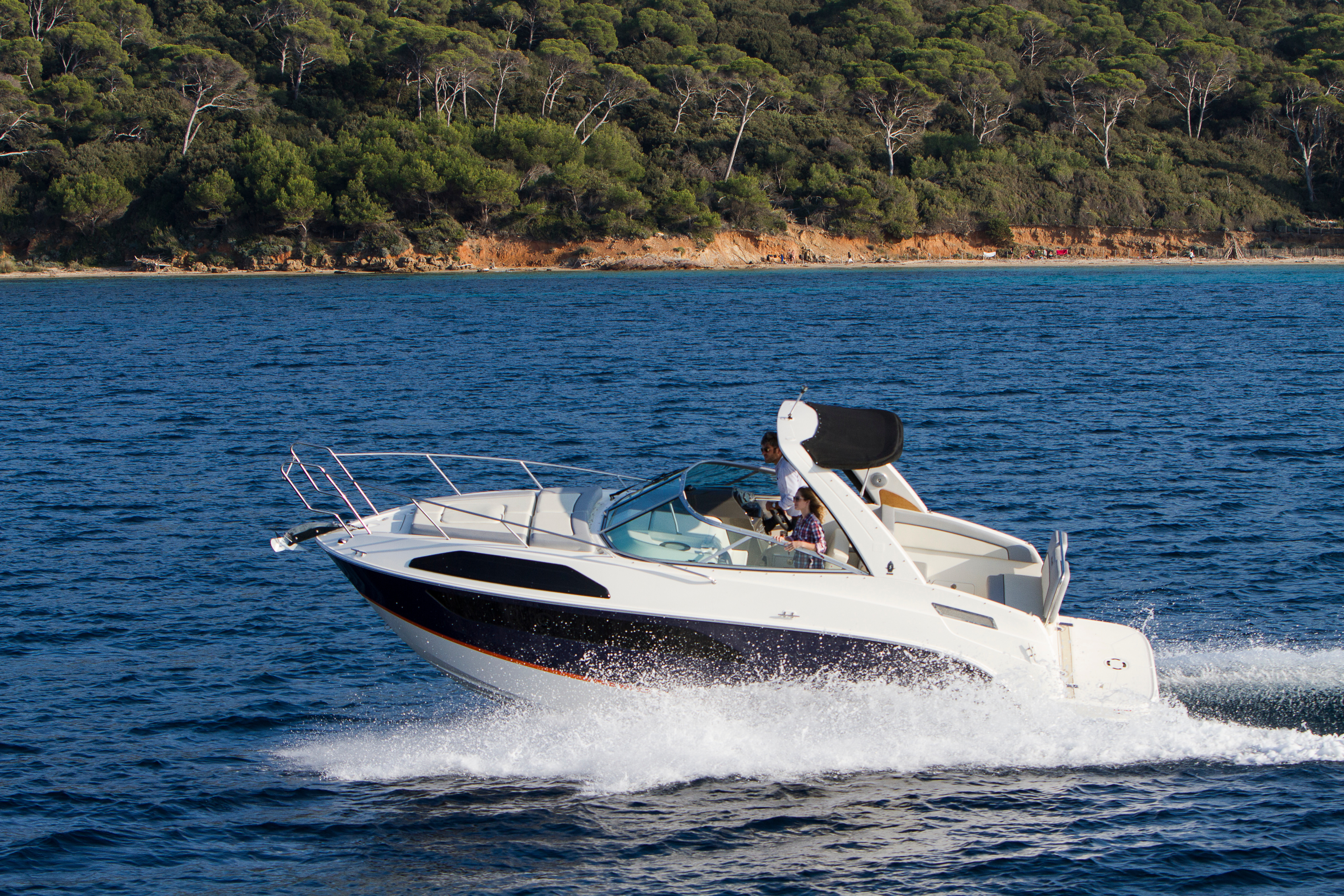 Bayliner Ciera 8 med Mercruiser sterndrive - 0