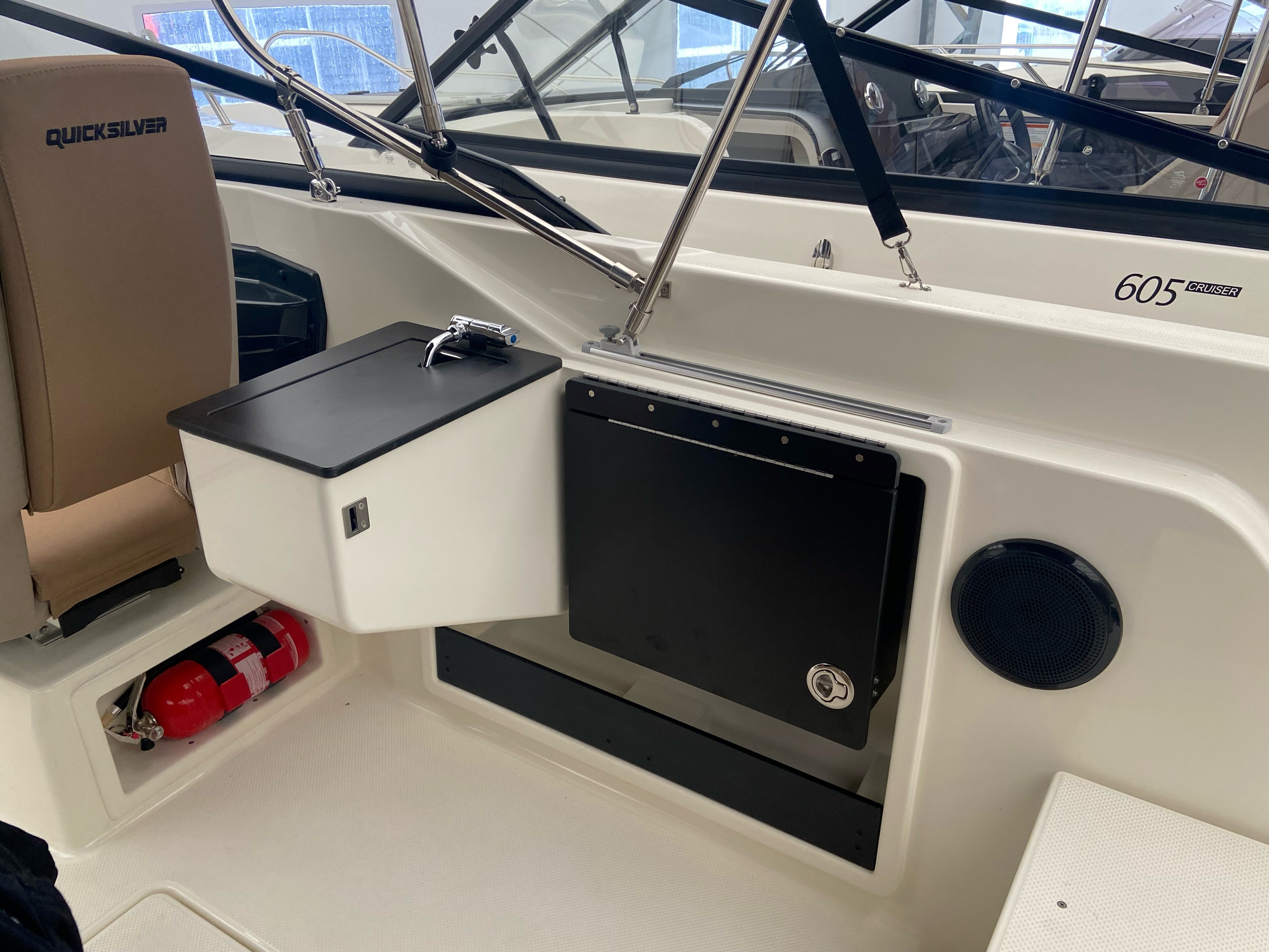 Quicksilver ACTIV 675 Cruiser, Mercury F225 V6 DTS...SOLGT - 8