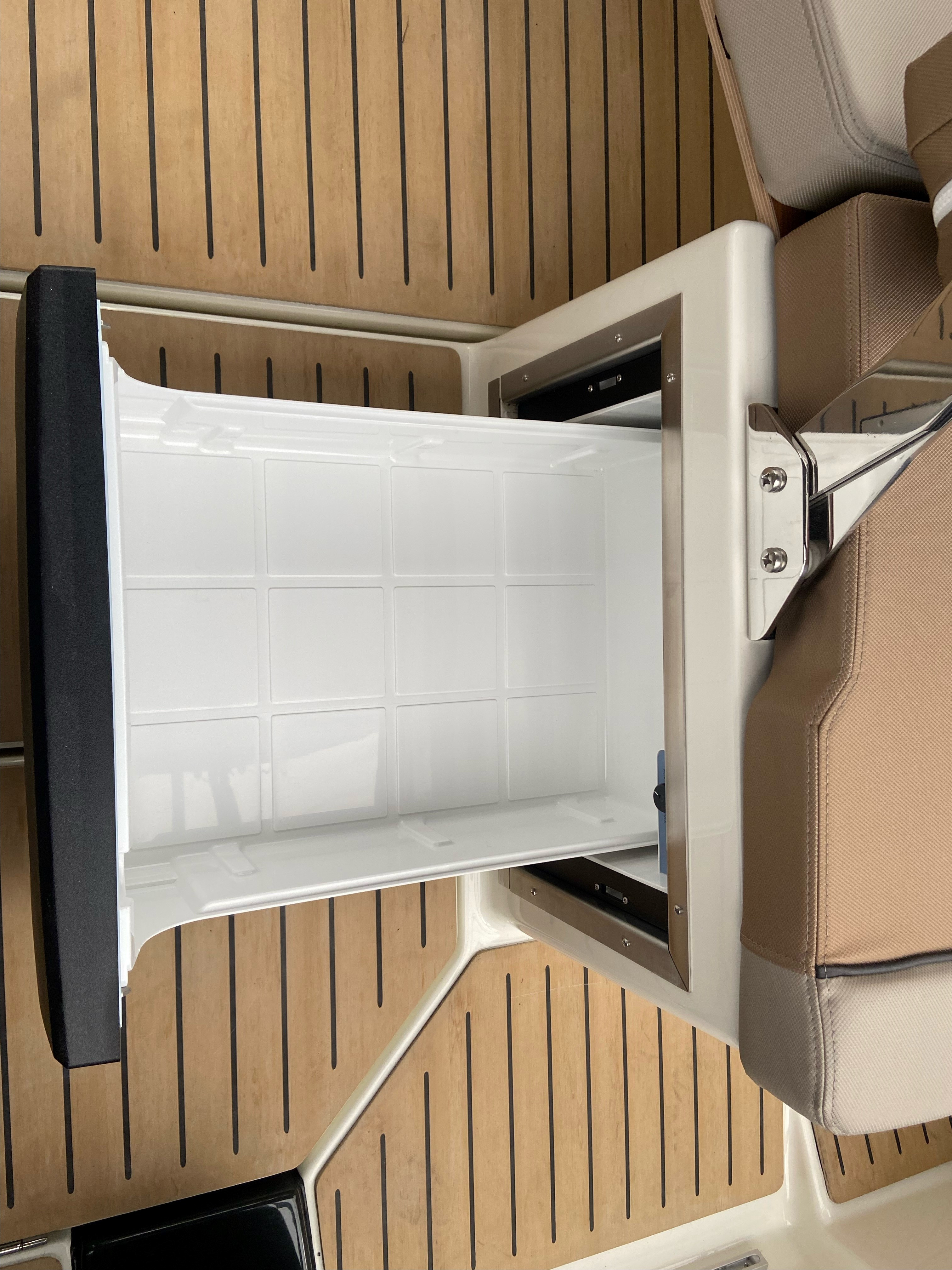 Quicksilver ACTIV 755 Cruiser, Mercury Verado 300 HK V8...SOLGT - 13