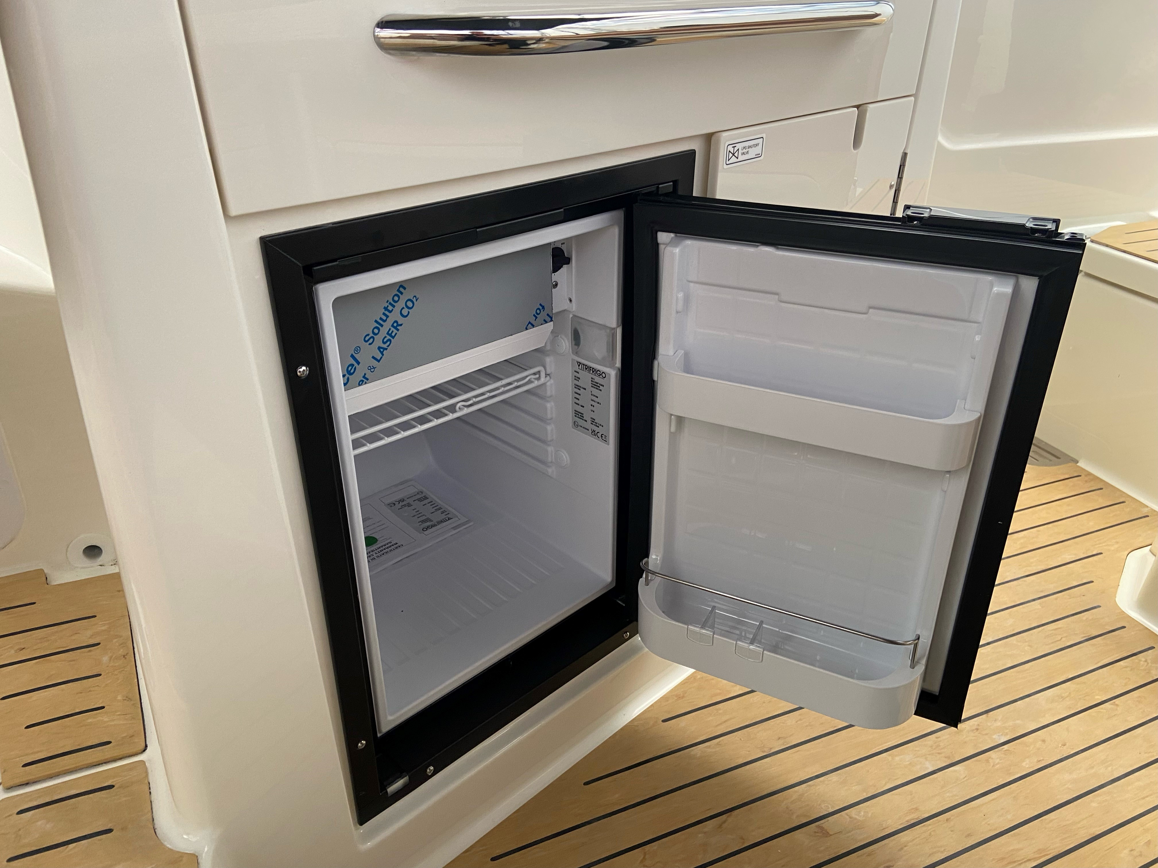 Quicksilver ACTIV 805 Cruiser 2025 MODEL! Med Mercury F250 V8 Verado - 13