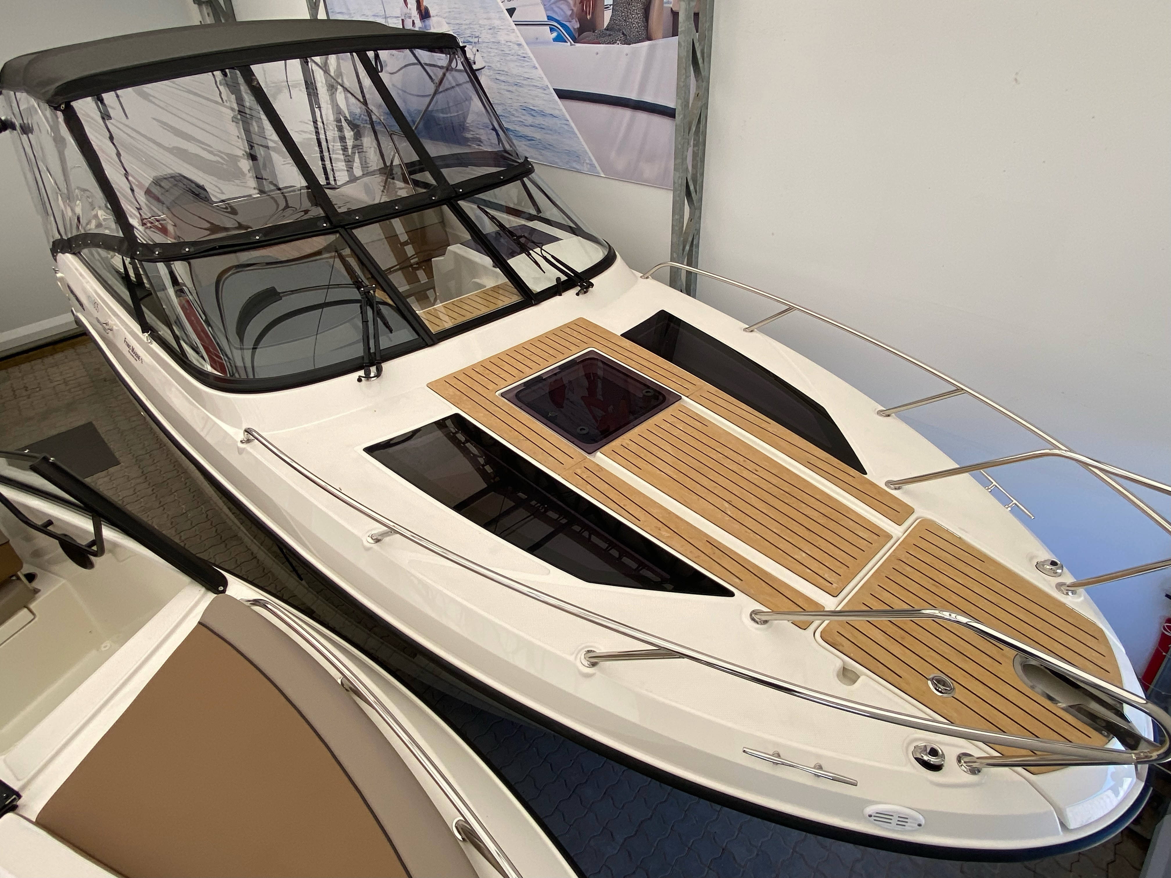 Quicksilver ACTIV 805 Cruiser 2025 MODEL! Med Mercury F250 V8 Verado - 0