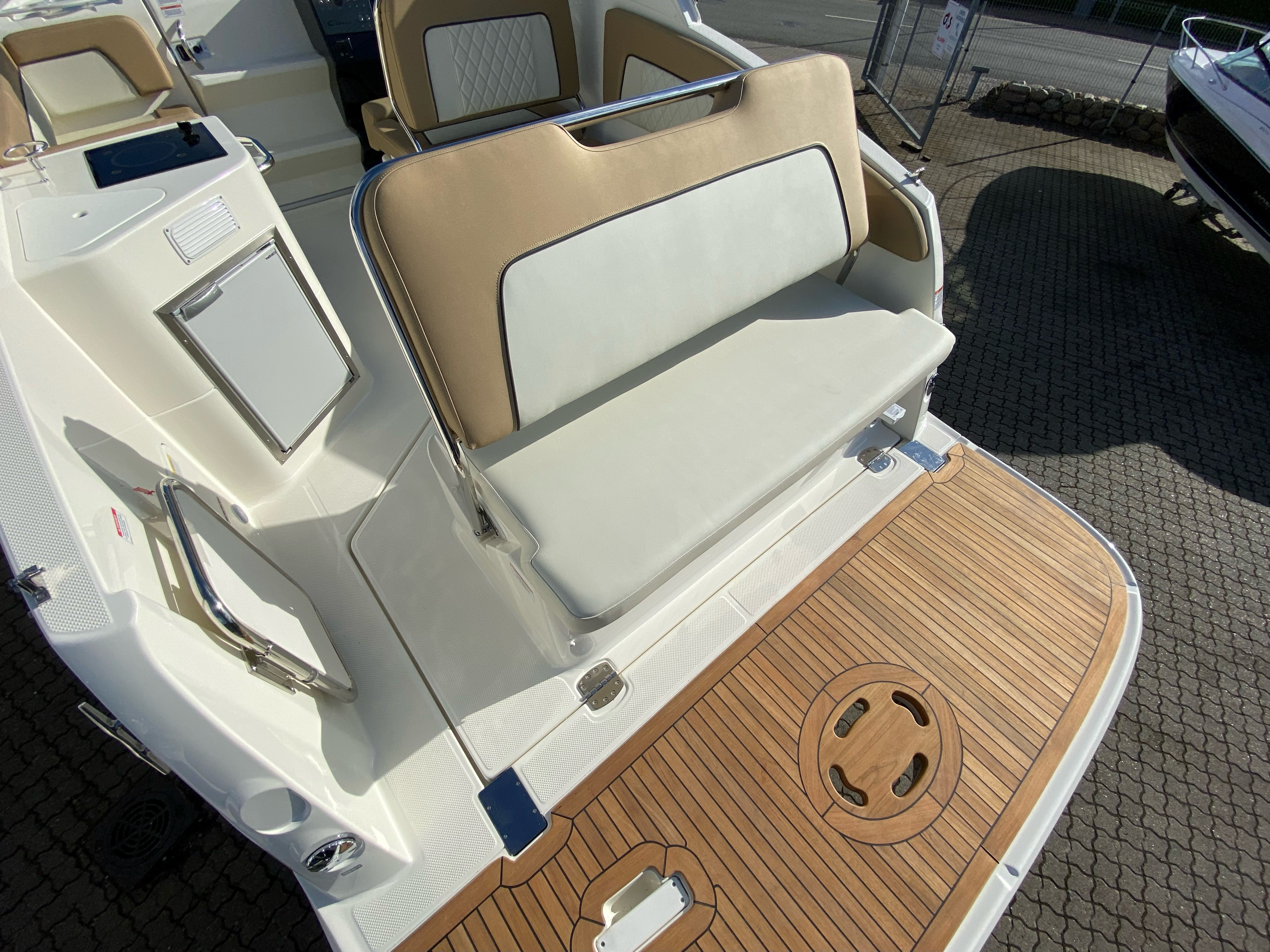 Bayliner Ciera 8, MerCruiser 6.2L 350 HK V8...SOLGT - 9