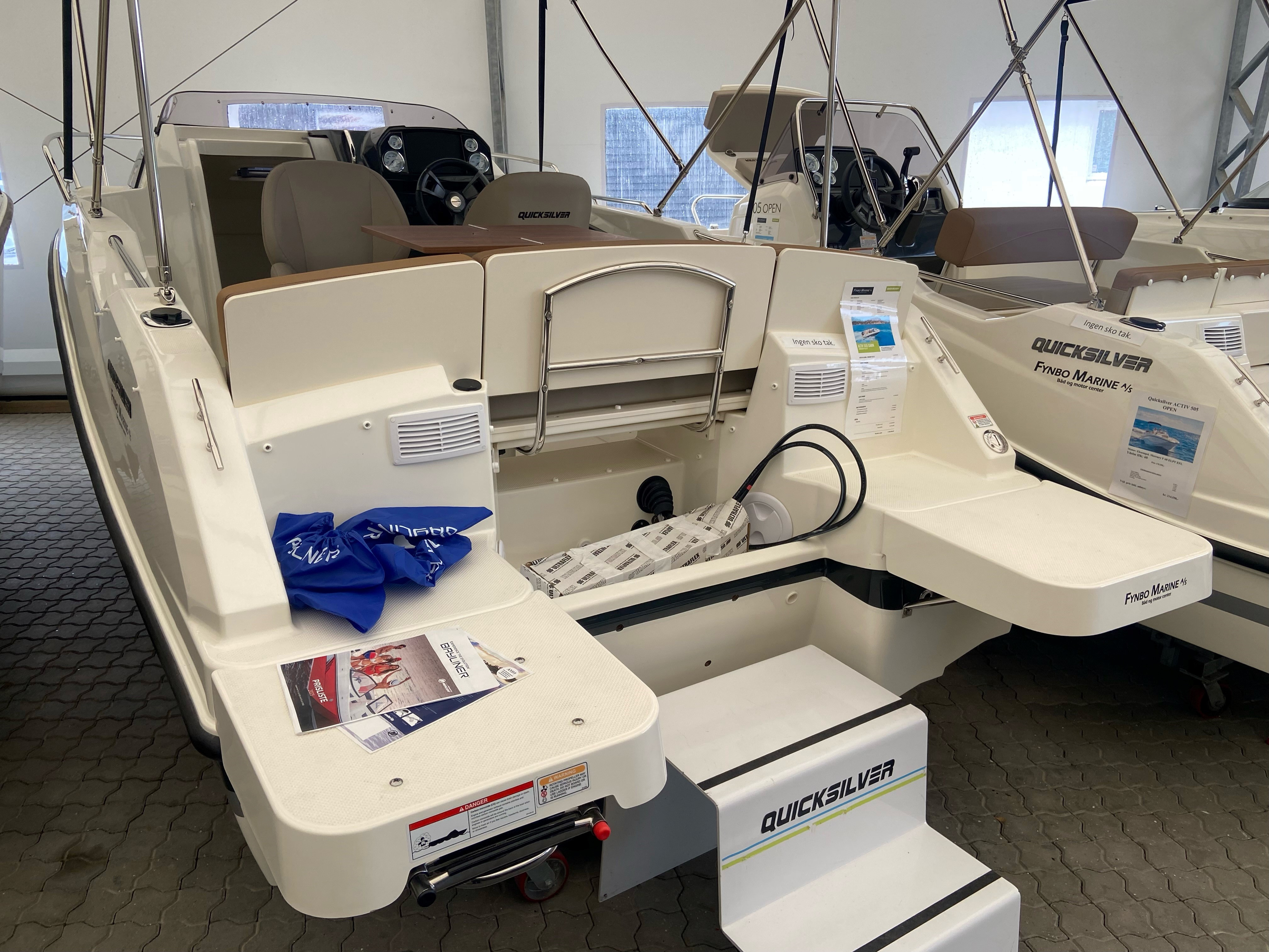 Quicksilver ACTIV 555 Cabin, Mercury F115 EFI CT...SOLGT - 0