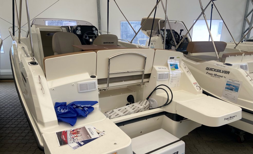 Quicksilver ACTIV 555 Cabin, Mercury F115 EFI CT...SOLGT - 0