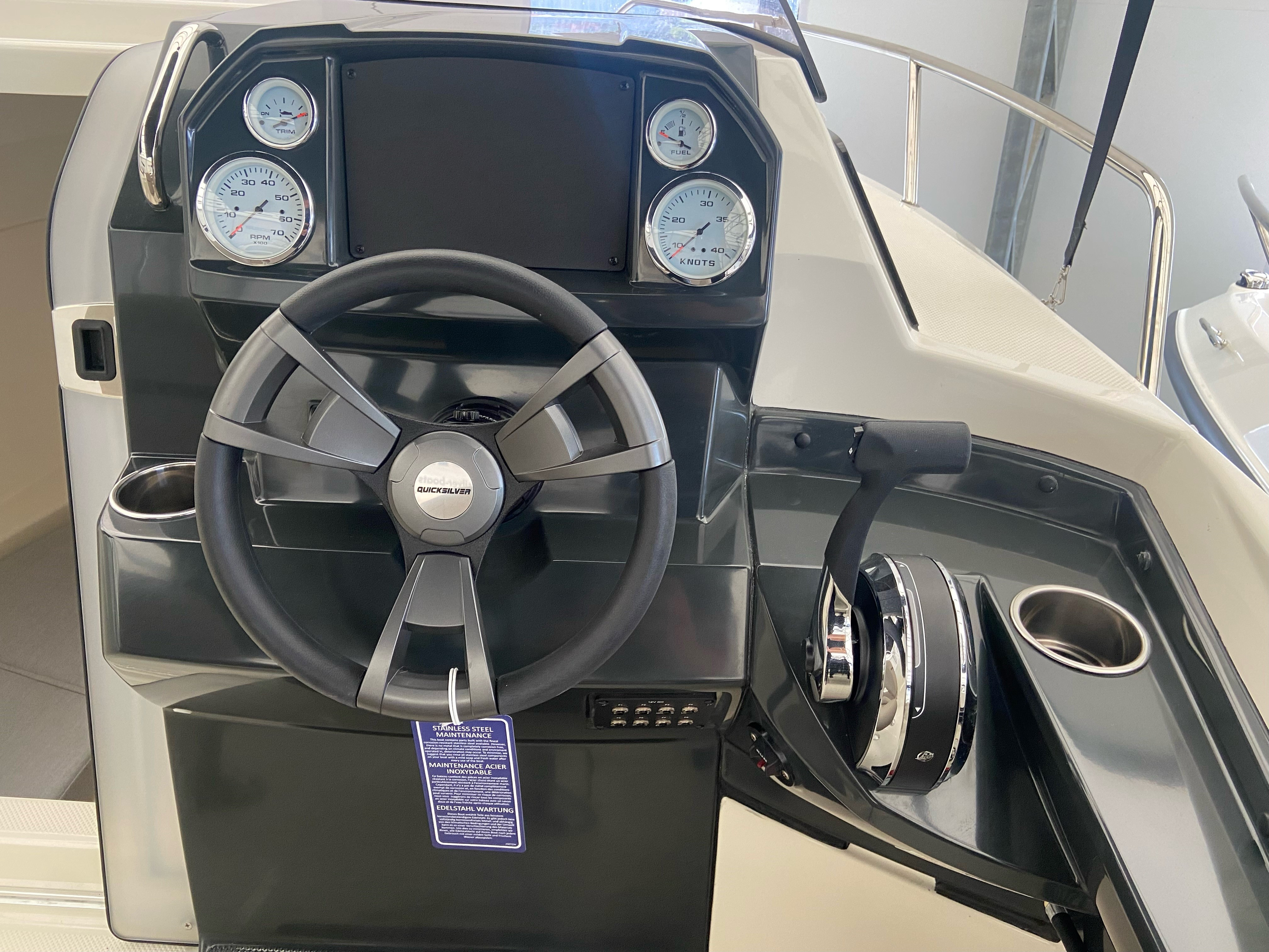 Quicksilver ACTIV 555 Cabin, Mercury F115 EFI CT...SOLGT - 2