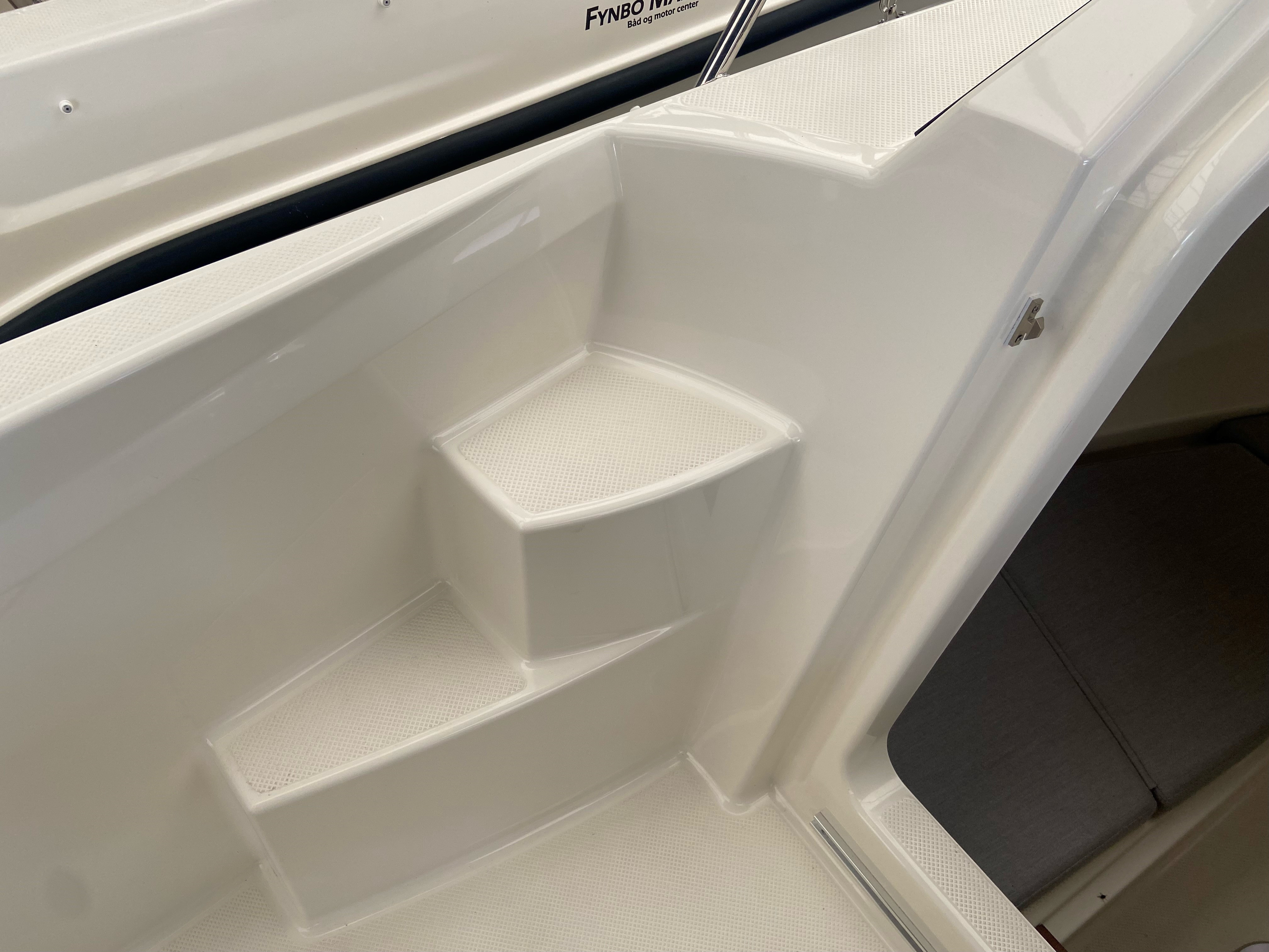 Quicksilver ACTIV 555 Cabin, Mercury F115 EFI CT...SOLGT - 6