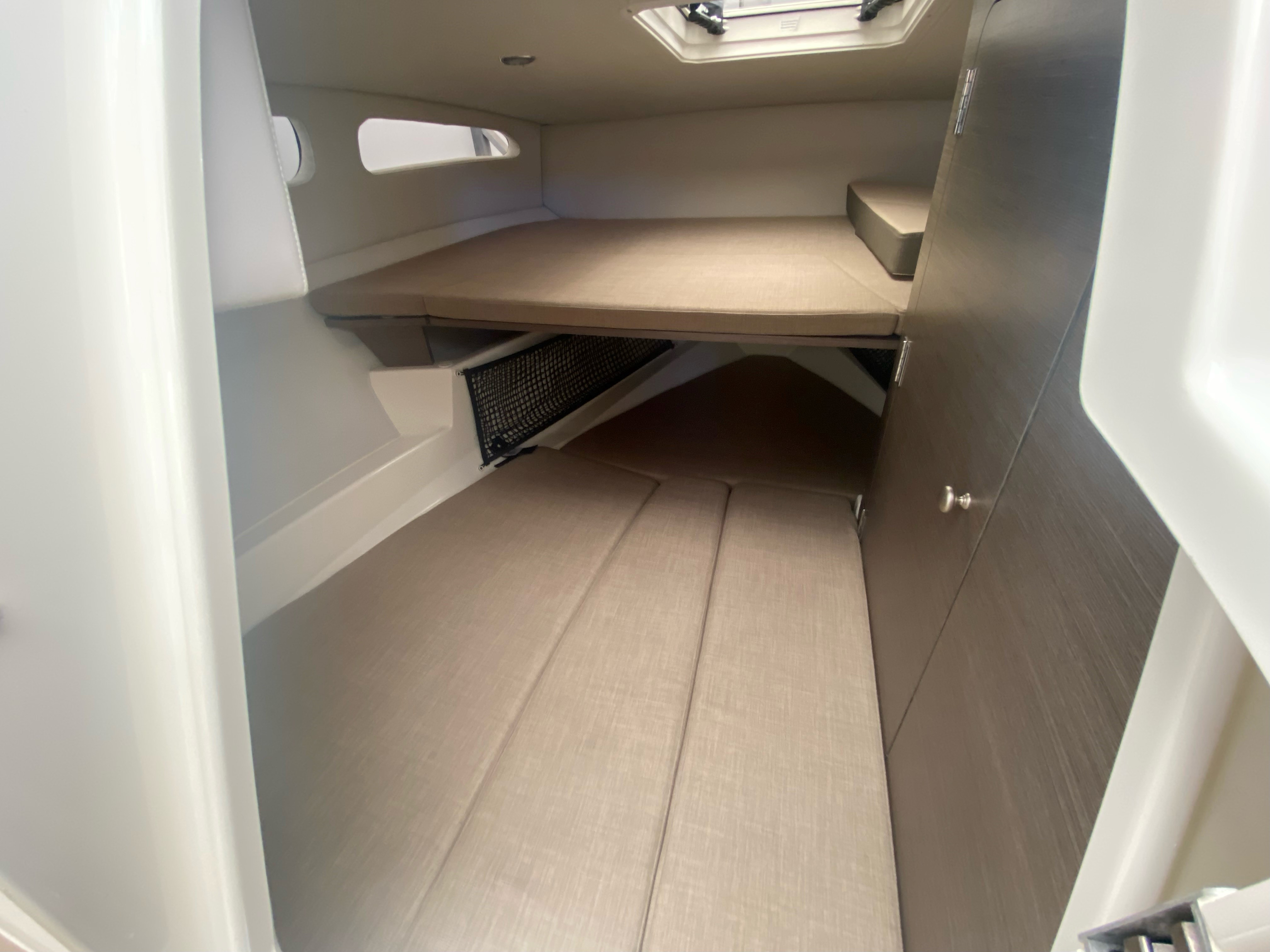 Bayliner VR6 Cuddy, MerCruiser 6.2 MPI...SOLGT - 5