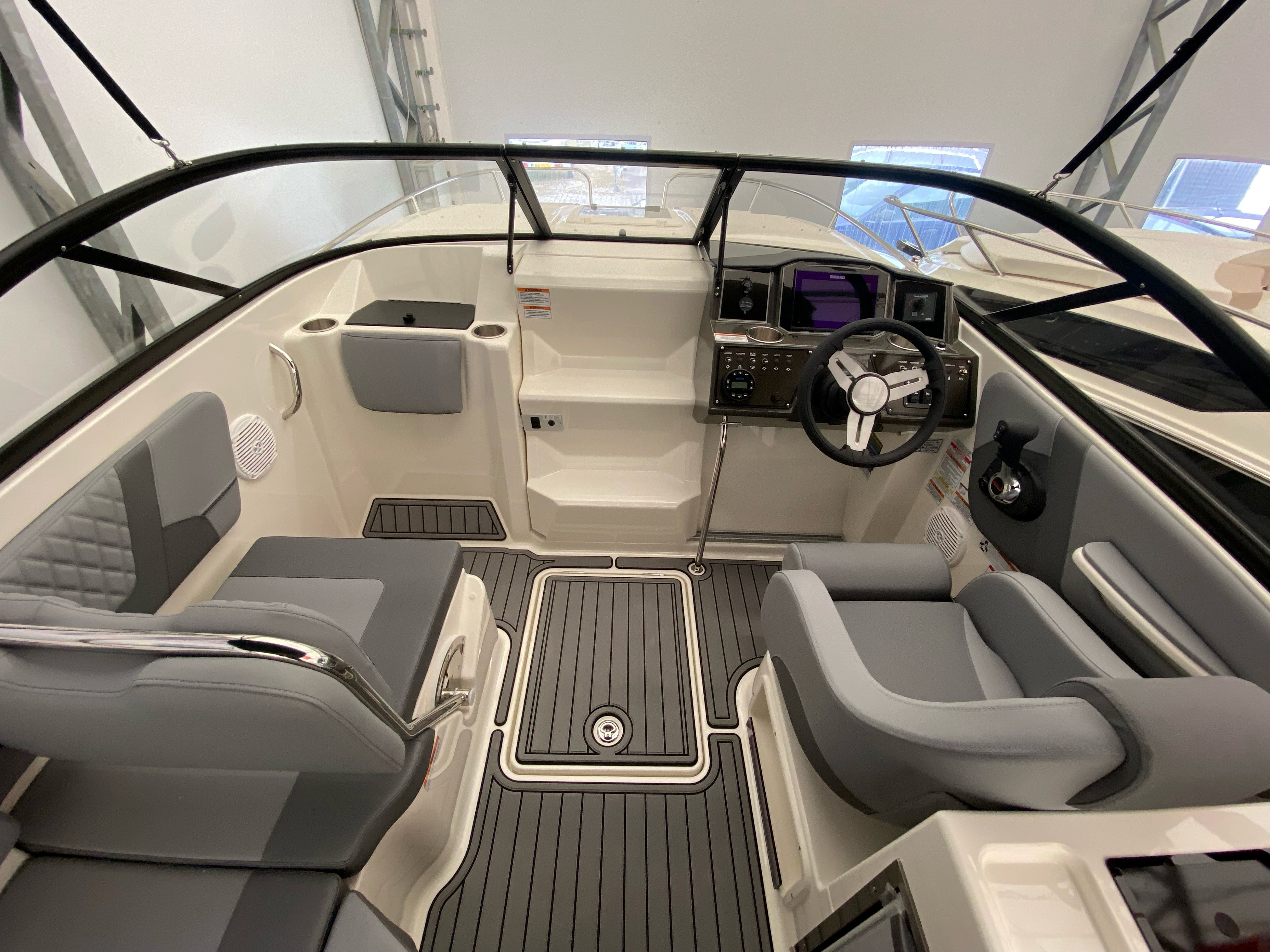 ...SOLGT...Bayliner VR6 Cuddy, Mercury 250 HK V8 - 9