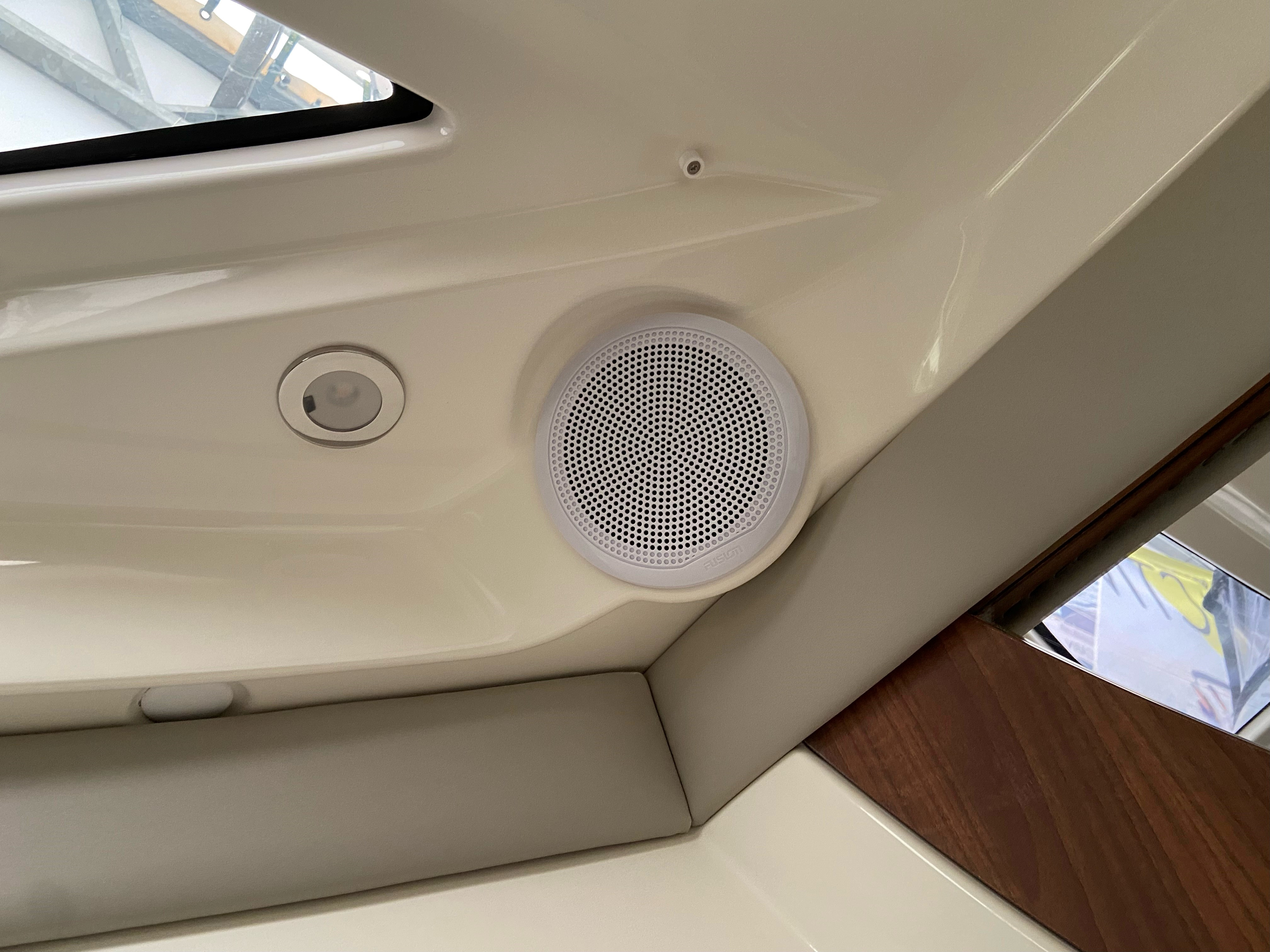 Quicksilver ACTIV 805 Cruiser 2025 MODEL! Med Mercury F250 V8 Verado - 10