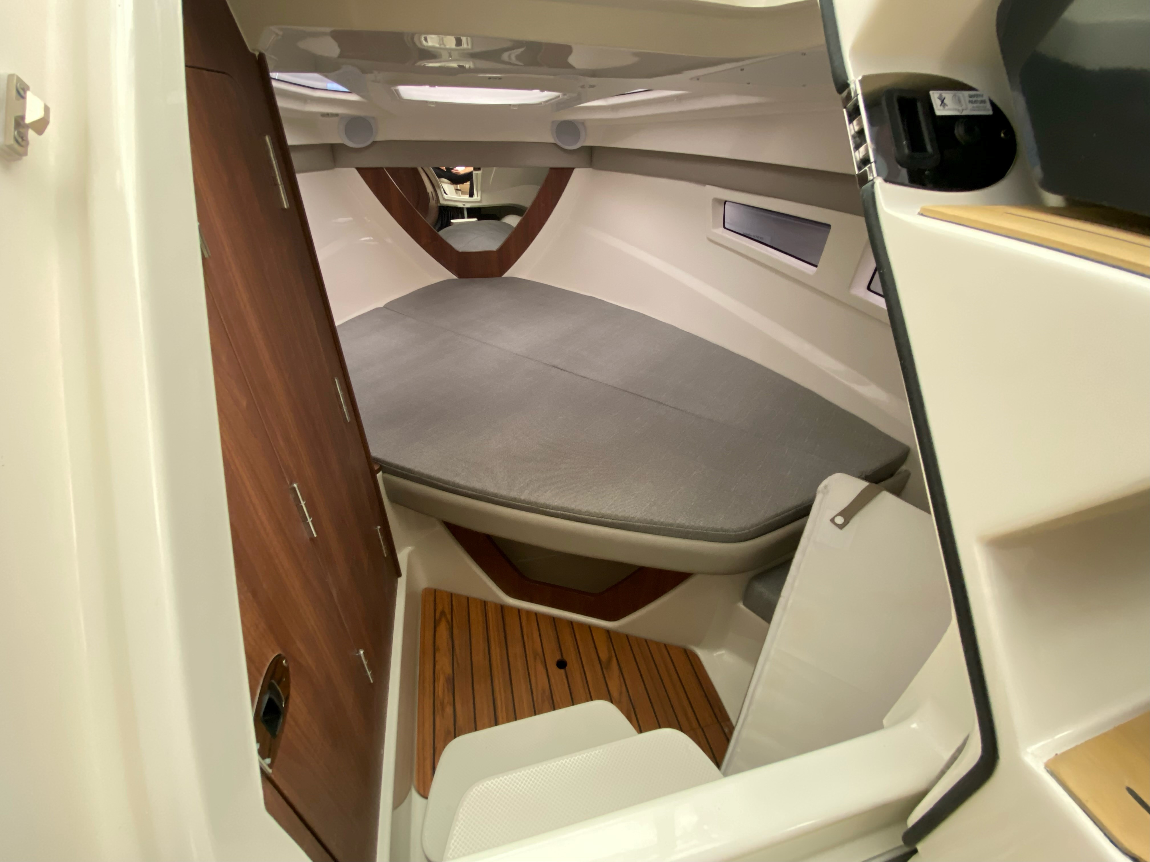 Quicksilver ACTIV 805 Cruiser 2025 MODEL! Med Mercury F250 V8 Verado...SOLGT - 12