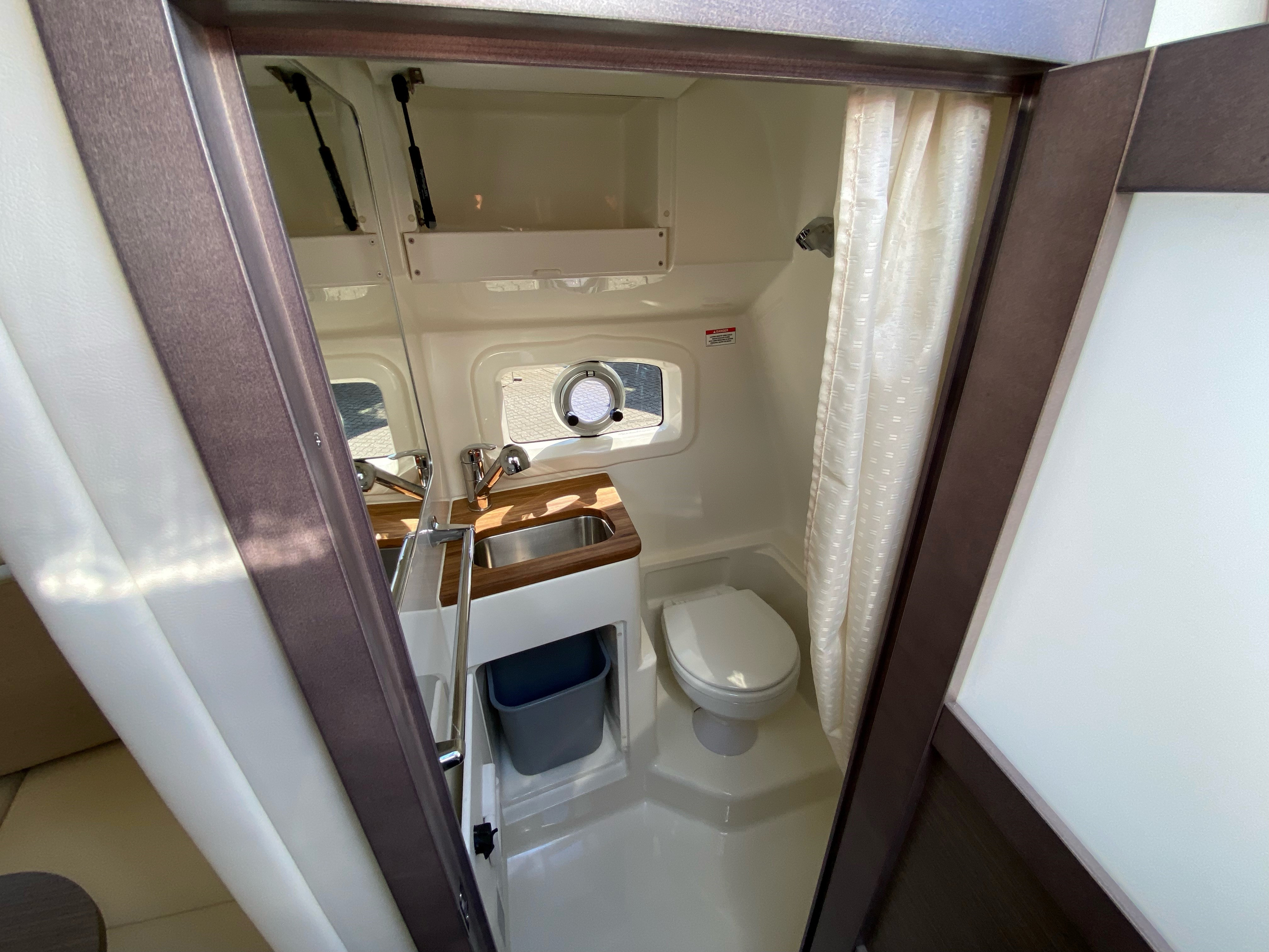 Bayliner Ciera 8, MerCruiser 6.2L 350 HK V8...SOLGT - 15